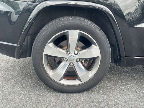 Used 2015 Jeep Grand Cherokee Overland w/ Advanced Technology Group image 11