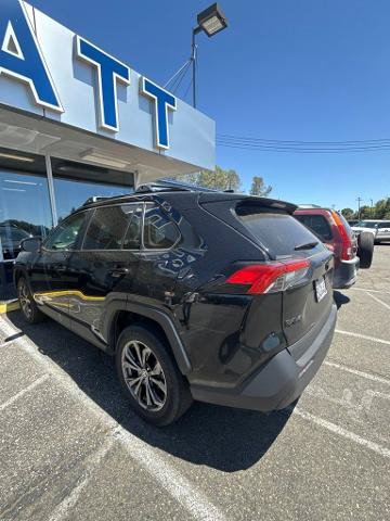 Used 2024 Toyota RAV4 XLE Premium w/ Weather Package AWD/4WD image 4