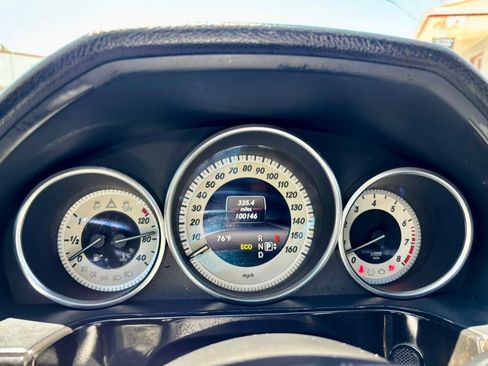 Used 2014 Mercedes-Benz E 350 4MATIC Sedan image 20