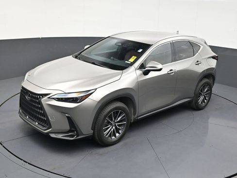 Used 2024 Lexus NX 250 FWD w/ Towing Package (2000 Lbs) image 12