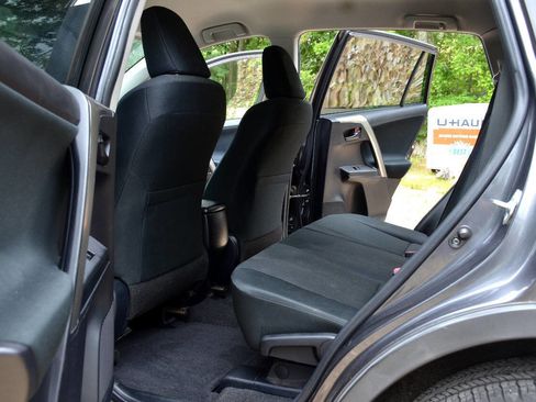 Used 2014 Toyota RAV4 LE AWD/4WD image 13
