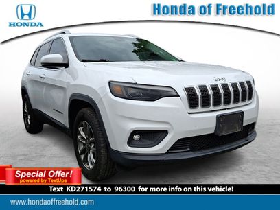 Used 2019 Jeep Cherokee Latitude Plus w/ Comfort/Convenience Group