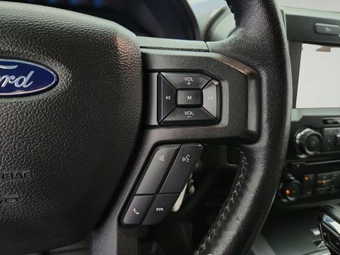 Used 2018 Ford F150 XLT w/ Equipment Group 302A Luxury AWD/4WD image 18