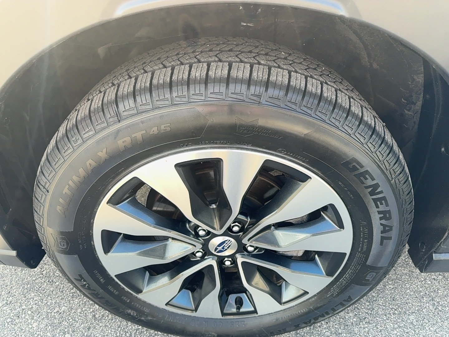 Certified 2024 Subaru Outback Limited AWD/4WD image 12