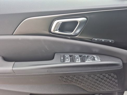 New 2026 Kia Carnival SX FWD image 6
