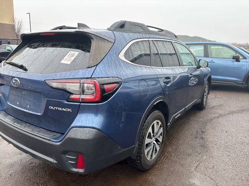 Used 2020 Subaru Outback Premium image 6