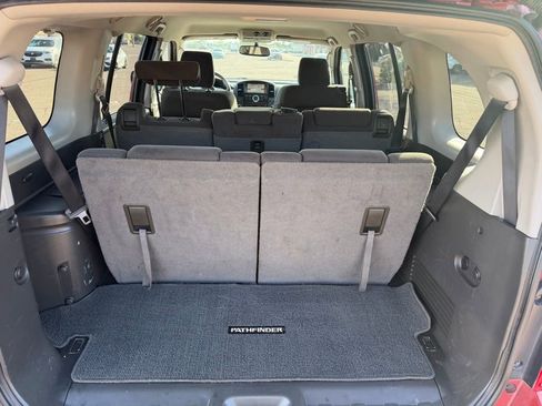 Used 2011 Nissan Pathfinder SV image 15