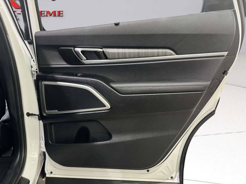 Used 2023 Kia Telluride EX w/ EX Captain's Chair Package FWD image 48