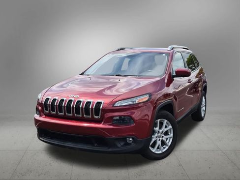 Used 2015 Jeep Cherokee Latitude FWD image 1
