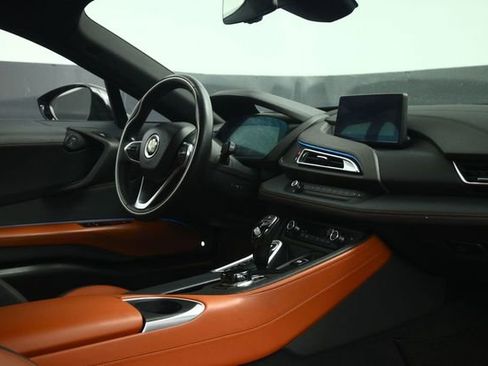 Used 2019 BMW i8 Coupe AWD/4WD image 34