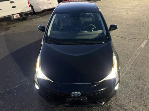 Used 2016 Toyota Prius Four Touring FWD image 16