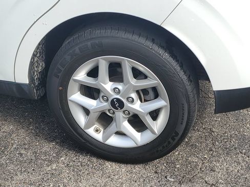 Used 2024 Kia Soul S FWD image 25