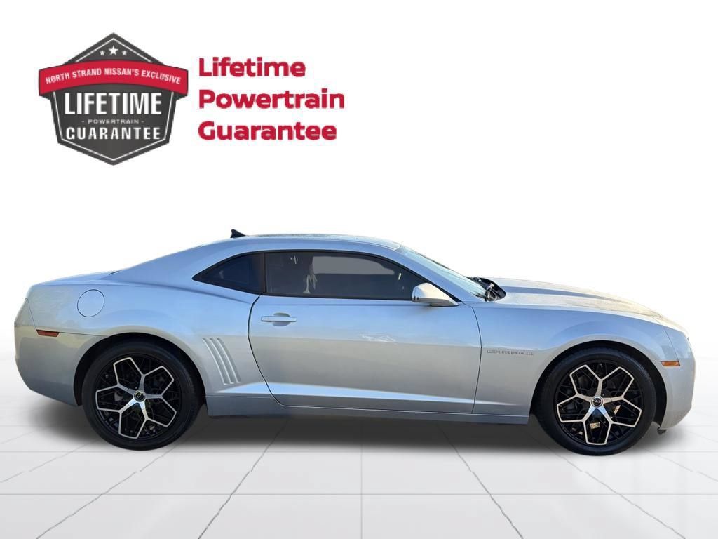 Used 2011 Chevrolet Camaro LS RWD image 6