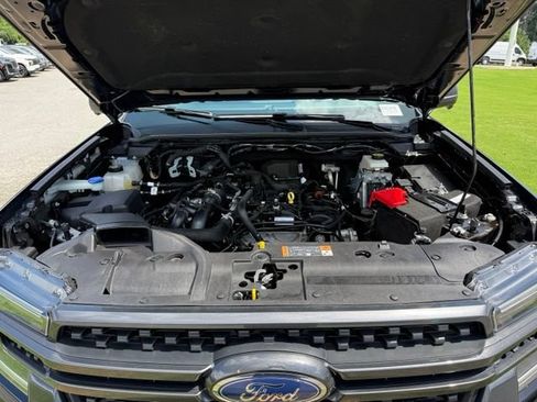 Used 2024 Ford Ranger XLT w/ Technology Package AWD/4WD image 30