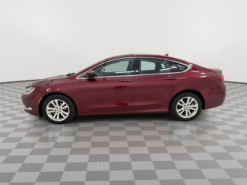 Used 2017 Chrysler 200 Limited Platinum image 7