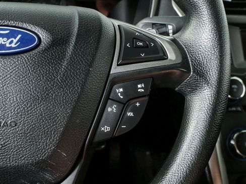 Used 2018 Ford Fusion SE FWD image 11