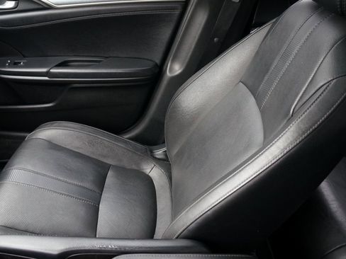 Used 2017 Honda Civic Touring image 29