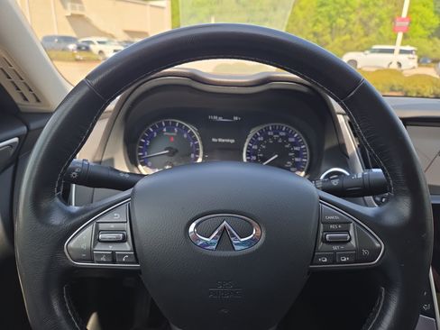 Used 2015 INFINITI Q50 Premium w/ Navigation Package image 10