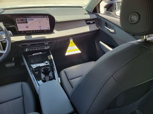 New 2026 Audi Q3 quattro 2.0T AWD/4WD image 24