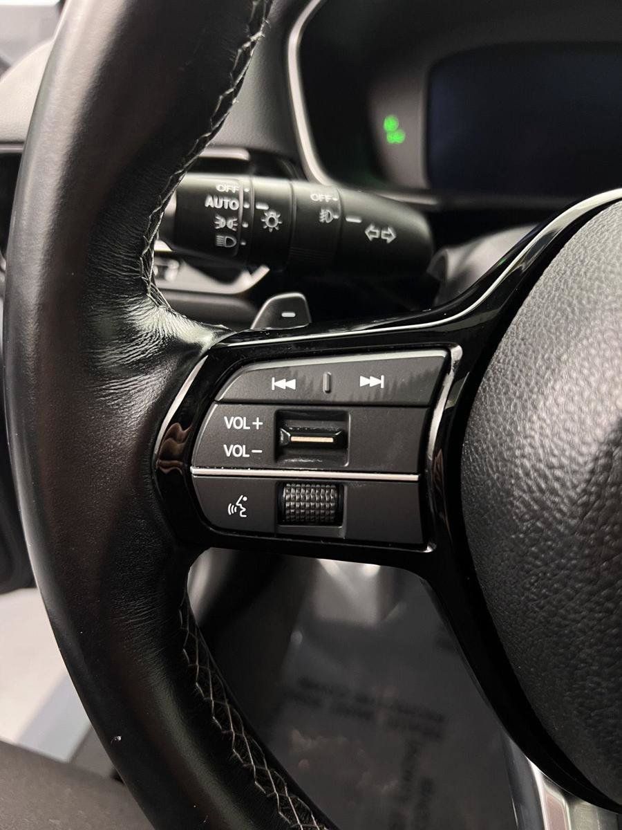 Used 2023 Honda Civic Touring image 11