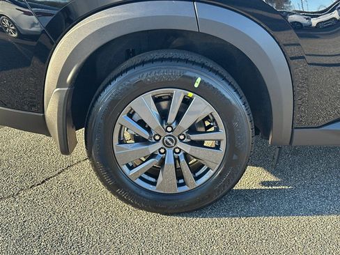 New 2026 Nissan Pathfinder SV image 17