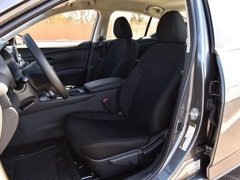 Certified 2025 Nissan Sentra S image 19