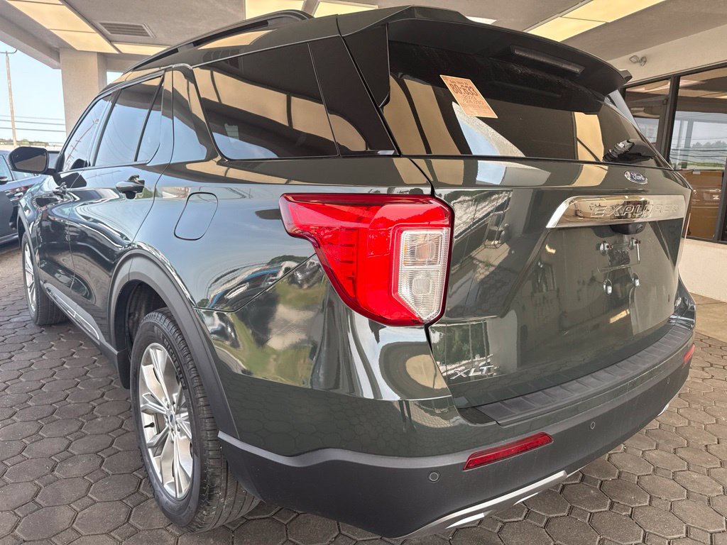 Certified 2023 Ford Explorer XLT AWD/4WD image 8
