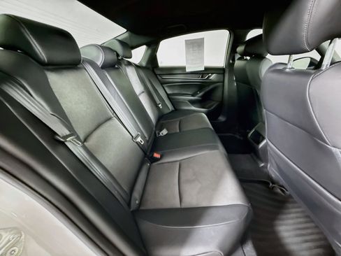 Used 2022 Honda Accord Sport image 32