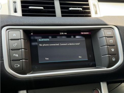 Used 2018 Land Rover Range Rover Evoque SE AWD/4WD image 45