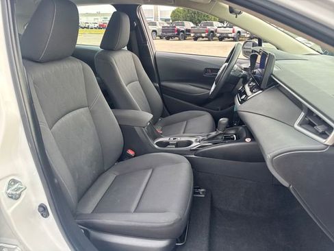 Used 2024 Toyota Corolla LE FWD image 13