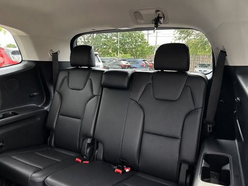 Used 2025 Kia Telluride S AWD/4WD image 17