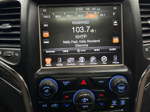 Used 2017 Jeep Grand Cherokee Overland image 17