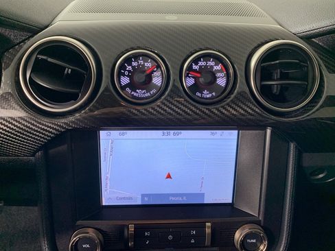 Used 2020 Ford Mustang Shelby GT500 w/ Carbon Fiber Track Pack image 24