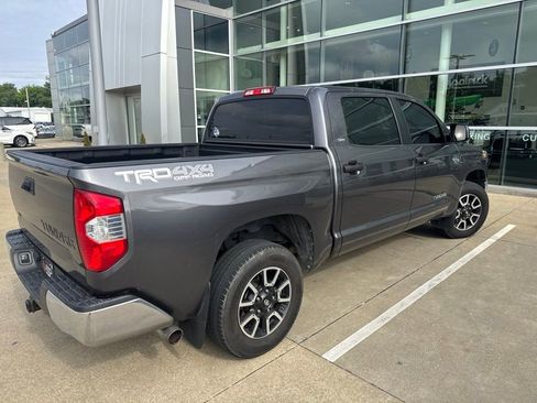 Used 2018 Toyota Tundra SR5 w/ TRD Off Road Package AWD/4WD image 4
