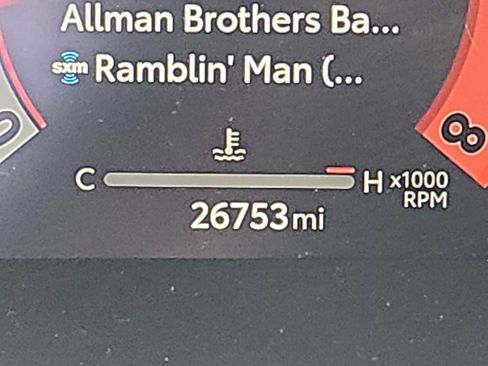 Used 2024 Toyota Highlander Limited image 18