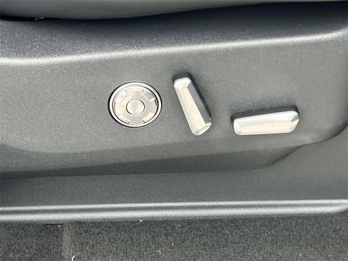 New 2025 Lincoln Navigator Reserve w/ Jet Appearance Package image 21