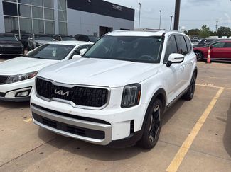Used 2024 Kia Telluride EX w/ EX Captain's Chair Package FWD video 1