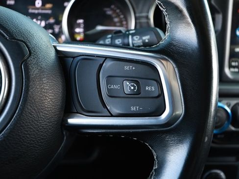 Used 2021 Jeep Wrangler Unlimited Sahara AWD/4WD image 14