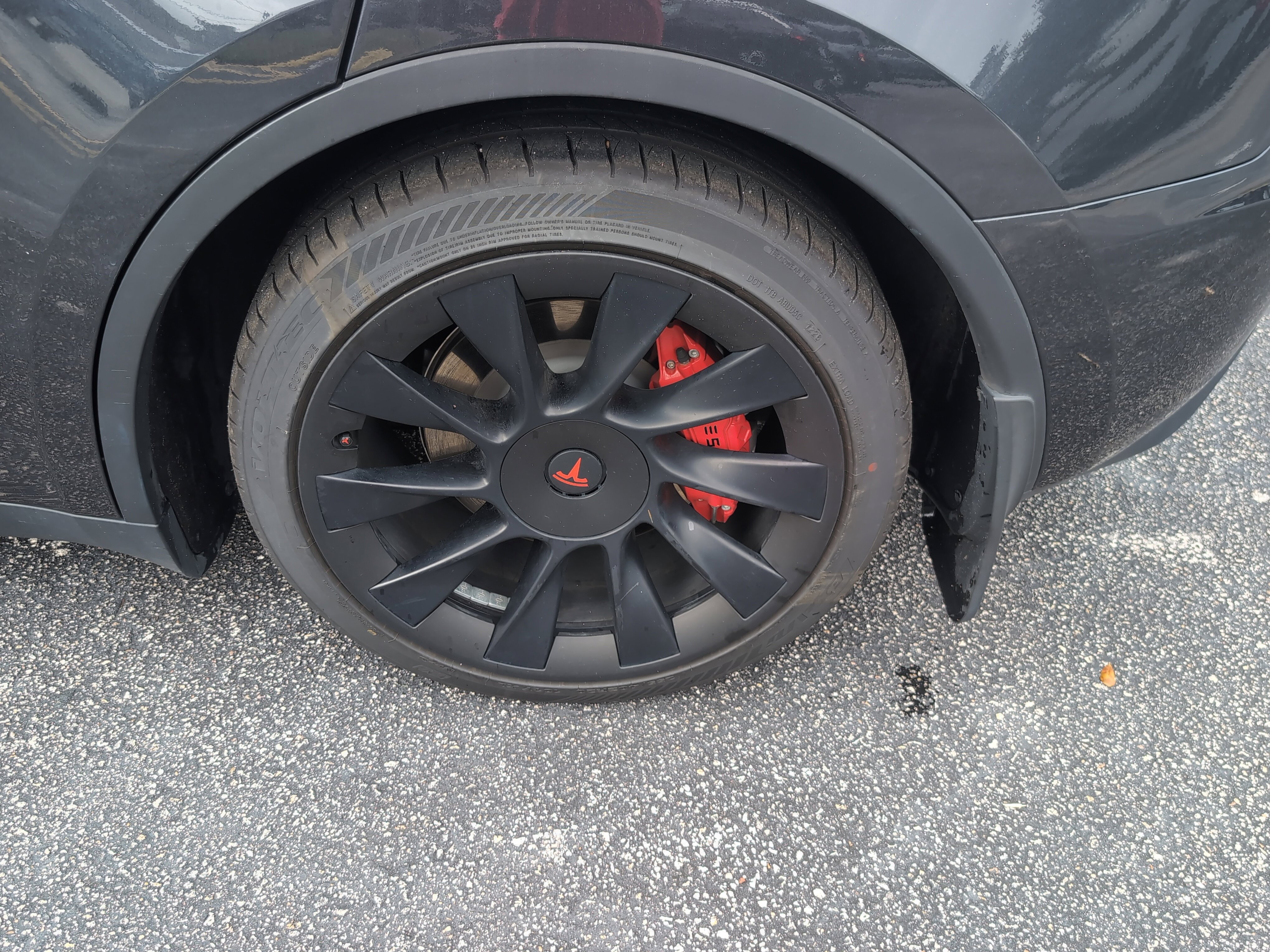 Used 2024 Tesla Model Y Long Range RWD image 7
