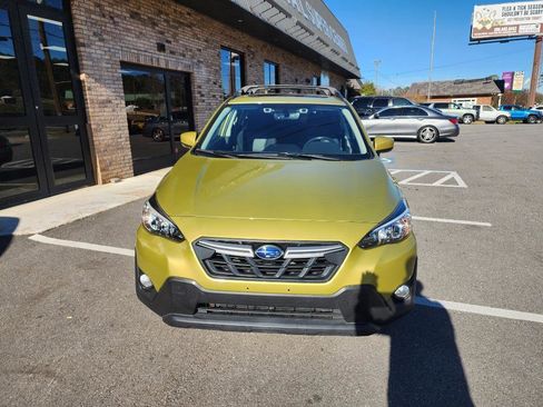 Used 2021 Subaru Crosstrek 2.0i Premium w/ Moonroof Package image 8