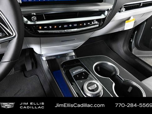 New 2026 Cadillac Lyriq Luxury image 17