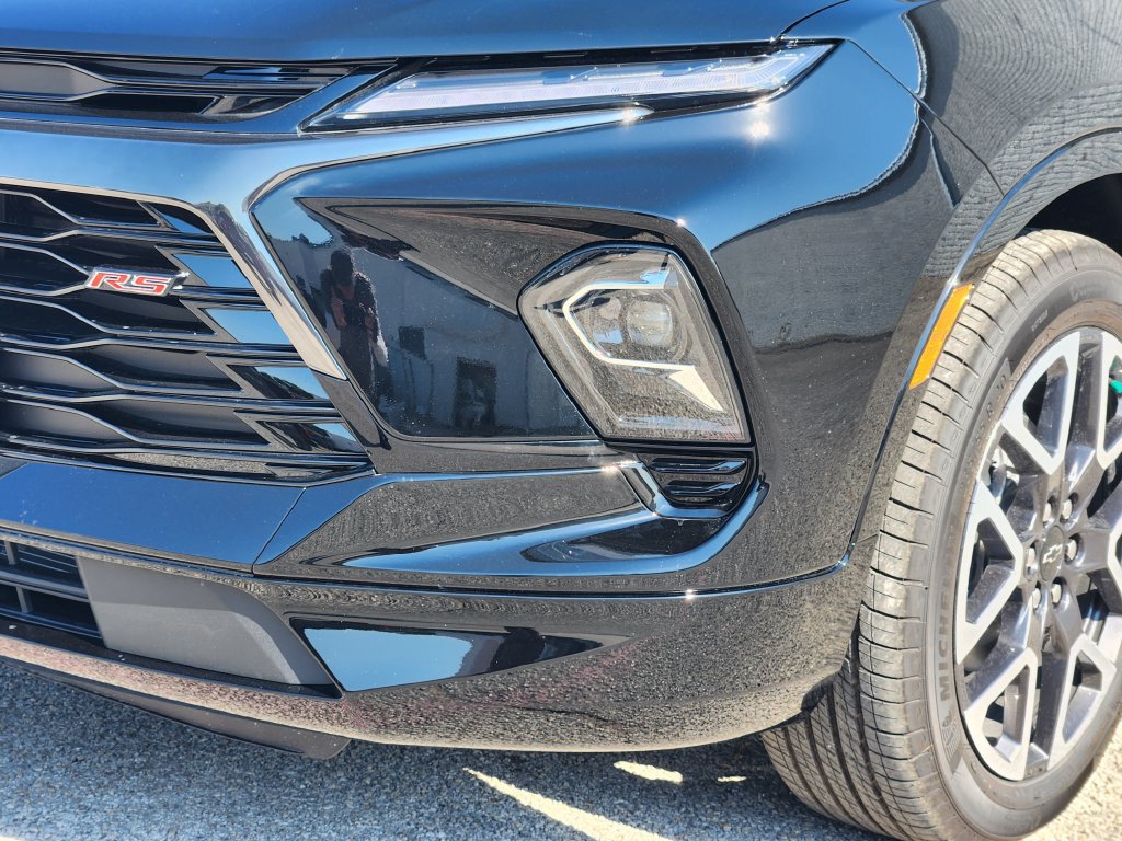 New 2026 Chevrolet Blazer RS w/ Driver Confidence II Package FWD image 6