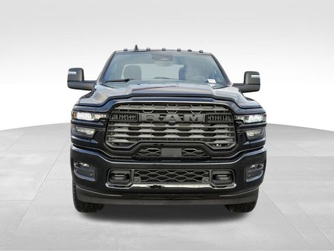 New 2026 RAM 2500 Big Horn AWD/4WD image 9