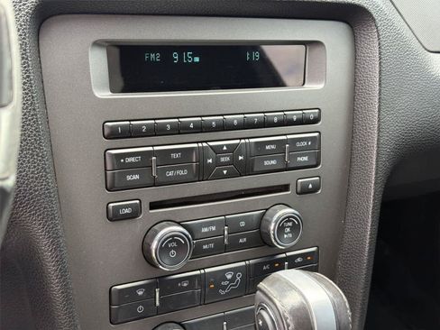 Used 2014 Ford Mustang Coupe RWD image 17