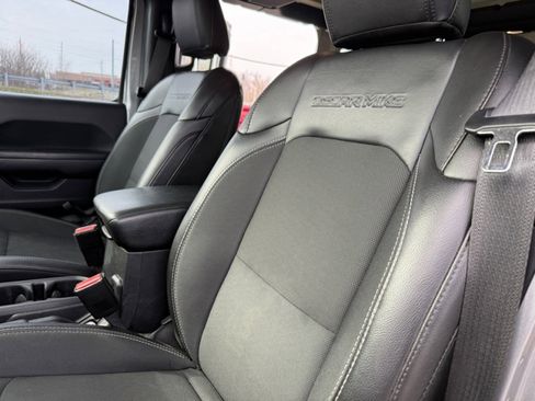 Used 2021 Jeep Wrangler Unlimited Sport AWD/4WD image 27