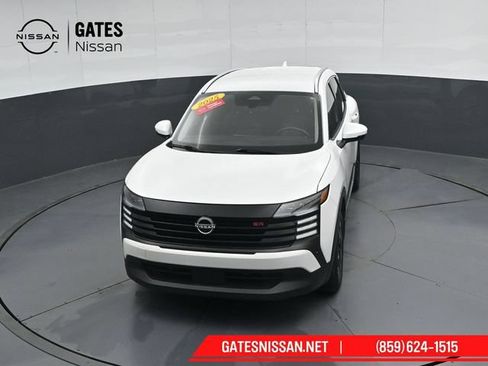 Certified 2025 Nissan Kicks SR AWD/4WD image 47