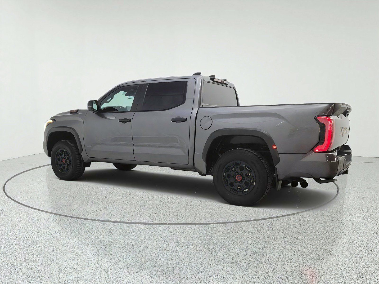 Used 2025 Toyota Tundra TRD Pro w/ Tow Tech Package AWD/4WD image 7