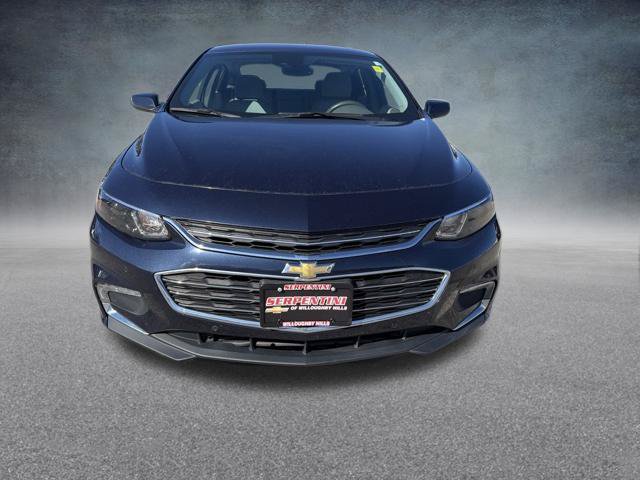 Used 2016 Chevrolet Malibu LT w/ Driver Confidence Package FWD image 3
