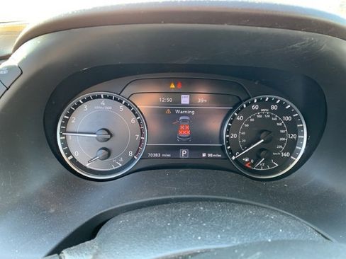 Used 2022 Nissan Armada Platinum w/ Captain's Chairs Package image 15