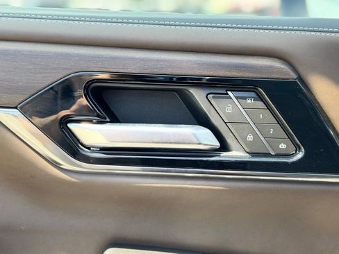 Certified 2026 GMC Yukon Denali Ultimate AWD/4WD image 23